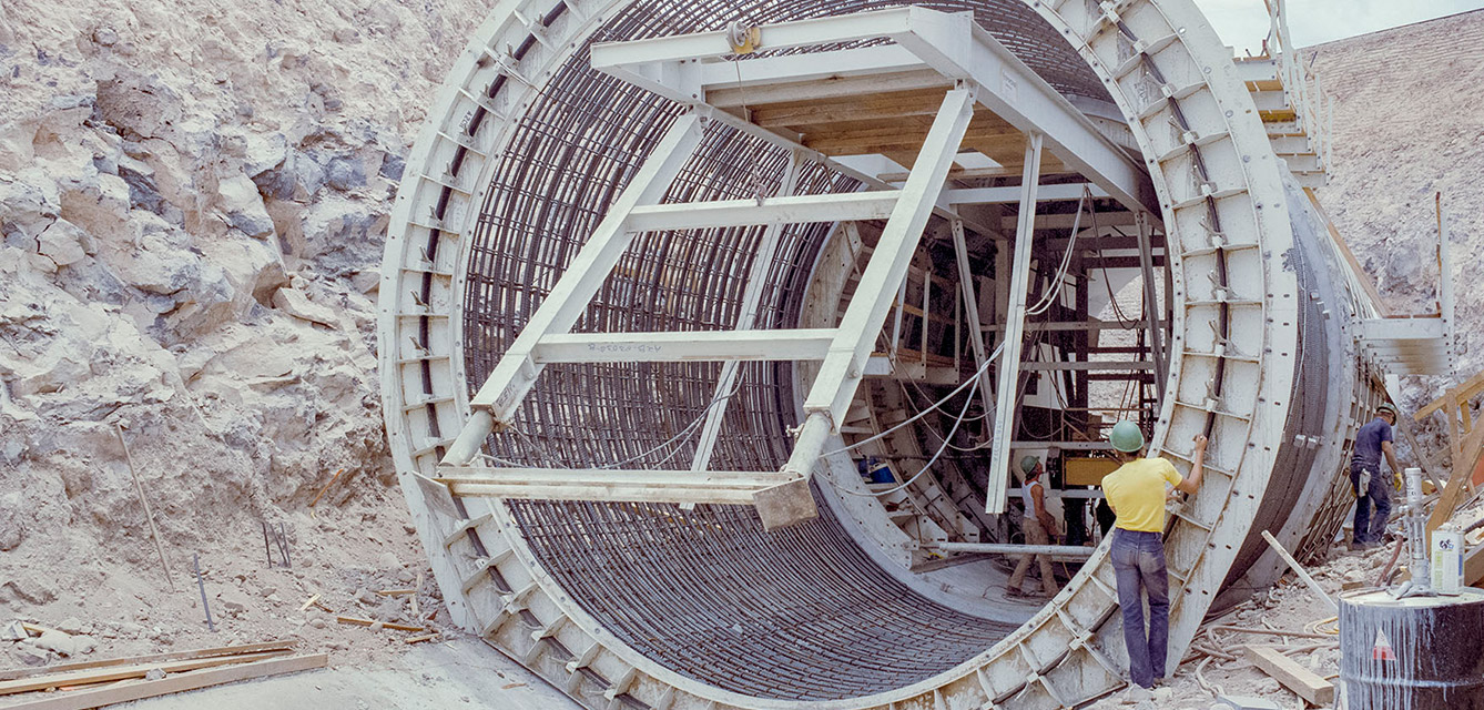 Construcción de sifón del río Gila